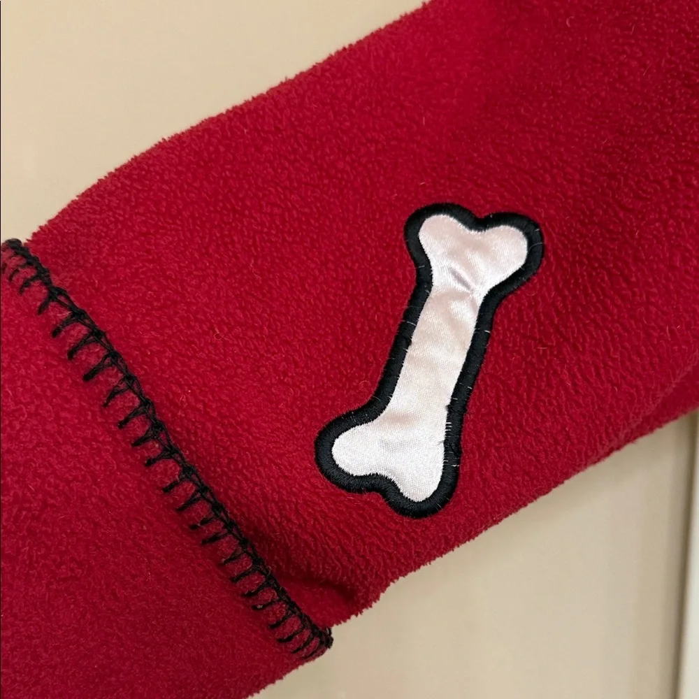 Red Embroidered Robe - Picture 4 of 10